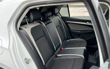 Volkswagen Golf VIII, 2023 год, 2 020 000 рублей, 24 фотография