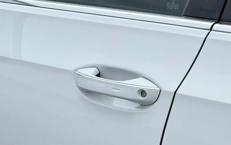 Volkswagen Golf VIII, 2023 год, 2 020 000 рублей, 28 фотография