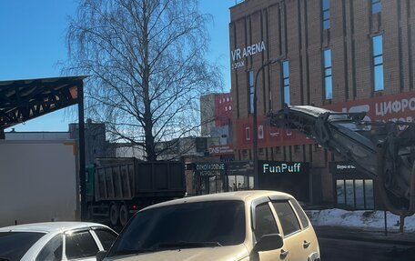 Chevrolet Niva I рестайлинг, 2004 год, 275 000 рублей, 4 фотография