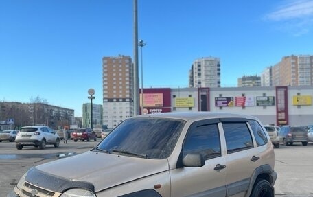 Chevrolet Niva I рестайлинг, 2004 год, 275 000 рублей, 2 фотография