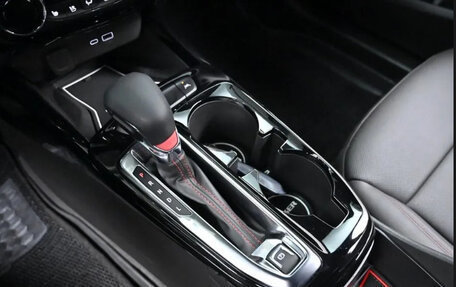 Chevrolet Trax, 2023 год, 1 780 001 рублей, 8 фотография