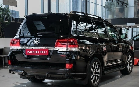 Toyota Land Cruiser 200, 2019 год, 7 359 000 рублей, 4 фотография