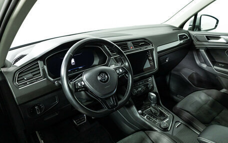 Volkswagen Tiguan II, 2018 год, 3 199 000 рублей, 11 фотография