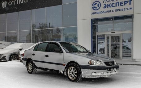 Toyota Avensis III рестайлинг, 2000 год, 350 000 рублей, 3 фотография