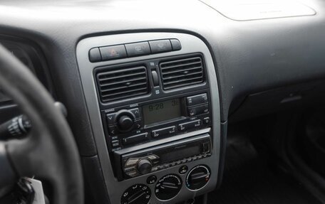 Toyota Avensis III рестайлинг, 2000 год, 350 000 рублей, 11 фотография