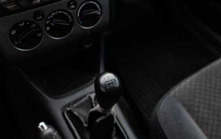 Toyota Avensis III рестайлинг, 2000 год, 350 000 рублей, 14 фотография