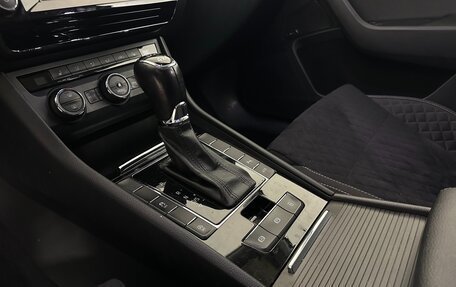 Skoda Superb III рестайлинг, 2016 год, 2 270 000 рублей, 13 фотография