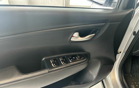 KIA Rio IV, 2022 год, 1 649 000 рублей, 18 фотография