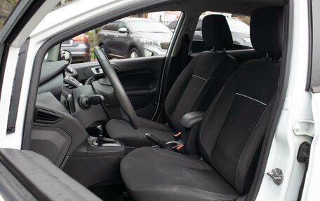 Ford Fiesta, 2016 год, 850 000 рублей, 10 фотография