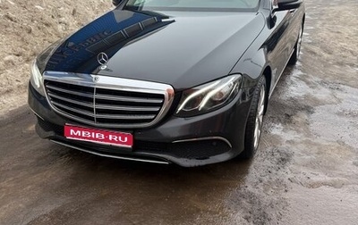 Mercedes-Benz E-Класс, 2018 год, 3 400 000 рублей, 1 фотография