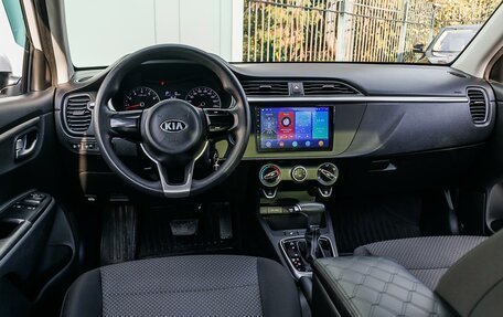 KIA Rio IV, 2021 год, 1 599 000 рублей, 7 фотография