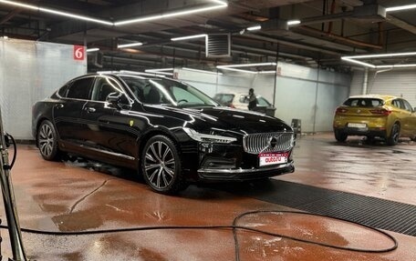 Volvo S90 II рестайлинг, 2021 год, 4 750 000 рублей, 1 фотография
