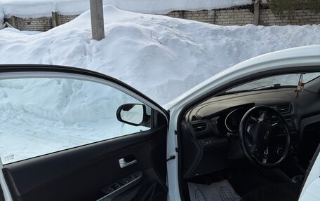 KIA Rio III рестайлинг, 2014 год, 1 050 000 рублей, 12 фотография