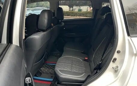 Mitsubishi Outlander III рестайлинг 3, 2021 год, 1 826 000 рублей, 14 фотография