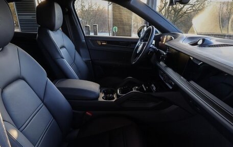 Porsche Cayenne III, 2024 год, 13 990 000 рублей, 18 фотография