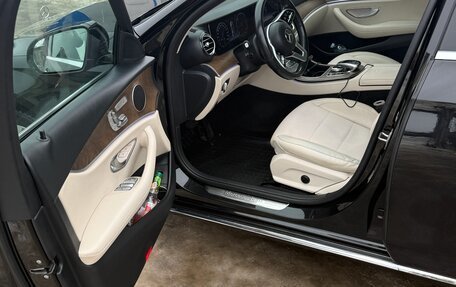 Mercedes-Benz E-Класс, 2018 год, 3 400 000 рублей, 10 фотография