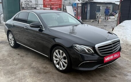 Mercedes-Benz E-Класс, 2018 год, 3 400 000 рублей, 3 фотография