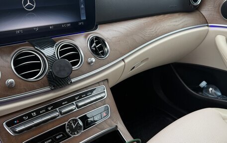 Mercedes-Benz E-Класс, 2018 год, 3 400 000 рублей, 14 фотография