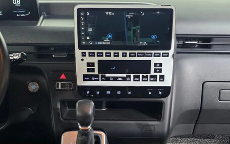 Hyundai Staria, 2022 год, 6 160 000 рублей, 6 фотография