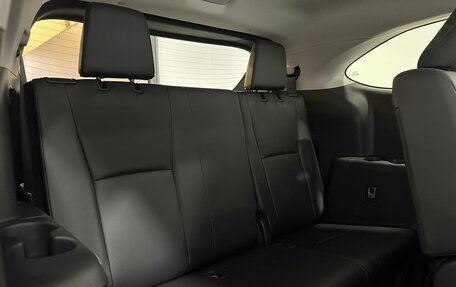 Toyota Highlander, 2025 год, 5 690 000 рублей, 32 фотография