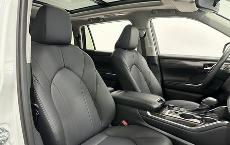 Toyota Highlander, 2025 год, 5 690 000 рублей, 33 фотография