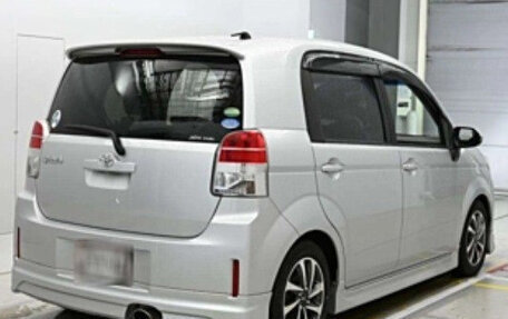 Toyota Spade, 2016 год, 930 000 рублей, 2 фотография