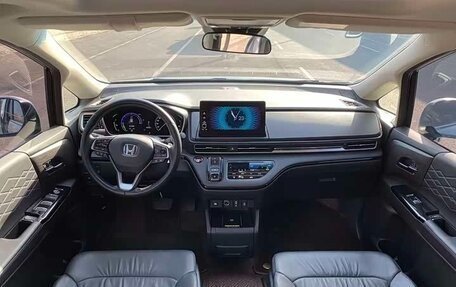 Honda Elysion, 2024 год, 6 300 000 рублей, 8 фотография