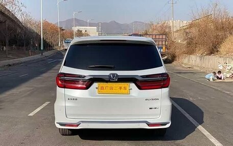 Honda Elysion, 2024 год, 6 300 000 рублей, 5 фотография