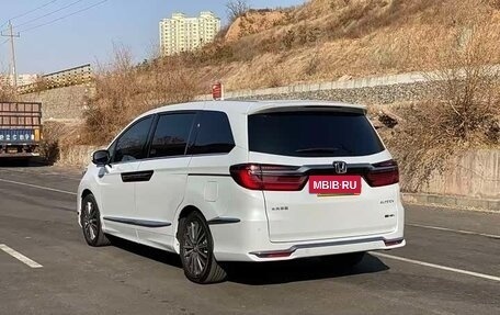 Honda Elysion, 2024 год, 6 300 000 рублей, 3 фотография