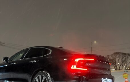 Volvo S90 II рестайлинг, 2021 год, 4 750 000 рублей, 3 фотография