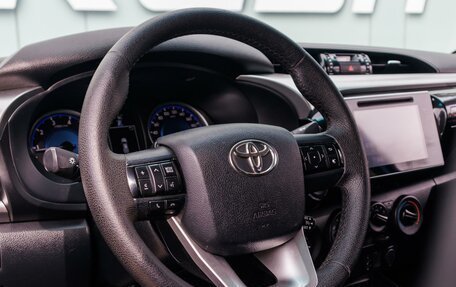 Toyota Hilux VIII, 2016 год, 3 700 000 рублей, 14 фотография