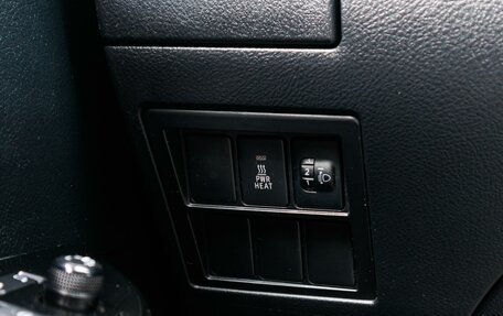 Toyota Hilux VIII, 2016 год, 3 700 000 рублей, 21 фотография