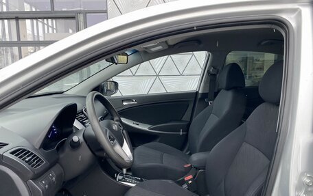 Hyundai Solaris II рестайлинг, 2013 год, 999 000 рублей, 18 фотография