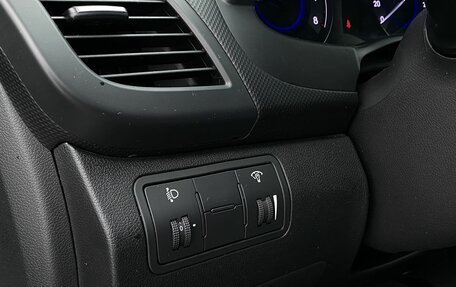 Hyundai Solaris II рестайлинг, 2013 год, 999 000 рублей, 17 фотография