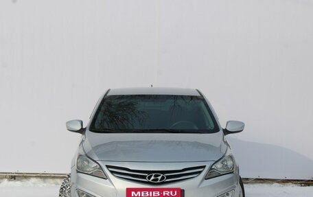 Hyundai Solaris II рестайлинг, 2015 год, 830 000 рублей, 2 фотография