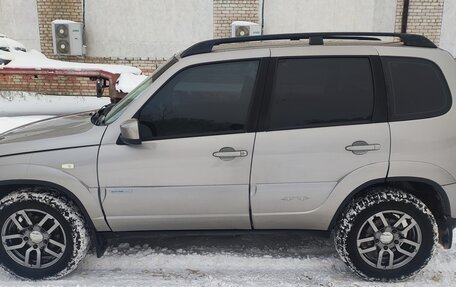 Chevrolet Niva I рестайлинг, 2013 год, 650 000 рублей, 3 фотография