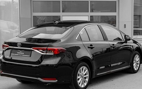 Toyota Corolla, 2022 год, 1 650 000 рублей, 2 фотография