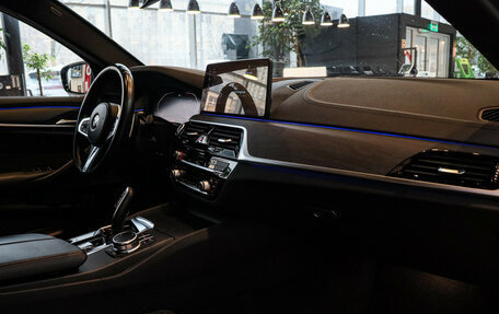 BMW 5 серия, 2021 год, 6 570 000 рублей, 11 фотография