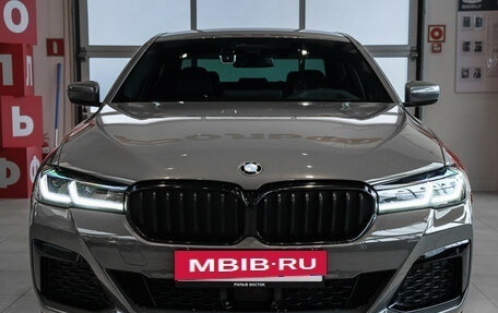 BMW 5 серия, 2021 год, 6 570 000 рублей, 2 фотография