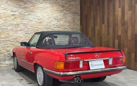Mercedes-Benz SL-Класс, 1986 год, 11 000 000 рублей, 10 фотография