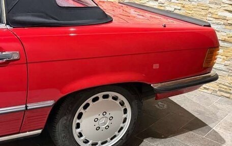 Mercedes-Benz SL-Класс, 1986 год, 11 000 000 рублей, 13 фотография