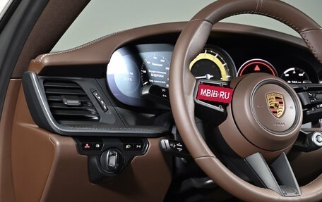 Porsche 911, 2021 год, 16 000 000 рублей, 15 фотография