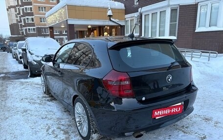 BMW 1 серия, 2011 год, 1 200 000 рублей, 3 фотография