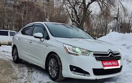 Citroen C4 II рестайлинг, 2013 год, 650 000 рублей, 2 фотография