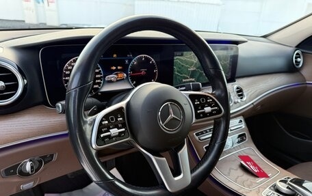 Mercedes-Benz E-Класс, 2020 год, 4 100 000 рублей, 4 фотография