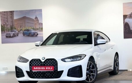 BMW 4 серия, 2022 год, 5 750 000 рублей, 1 фотография