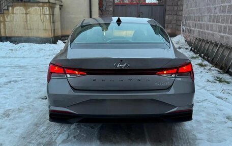 Hyundai Elantra, 2022 год, 1 660 000 рублей, 5 фотография