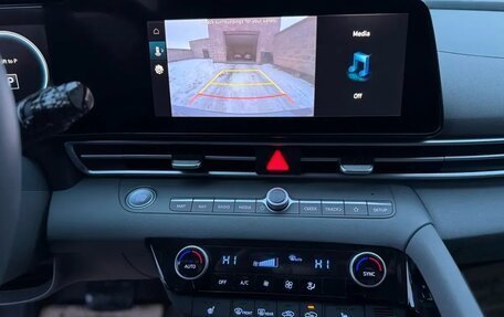 Hyundai Elantra, 2022 год, 1 660 000 рублей, 11 фотография