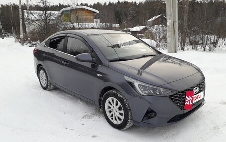 Hyundai Solaris II рестайлинг, 2021 год, 1 400 000 рублей, 3 фотография