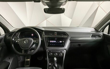 Volkswagen Tiguan II, 2019 год, 2 643 000 рублей, 13 фотография